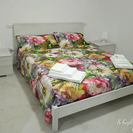 Panorama Apartment *